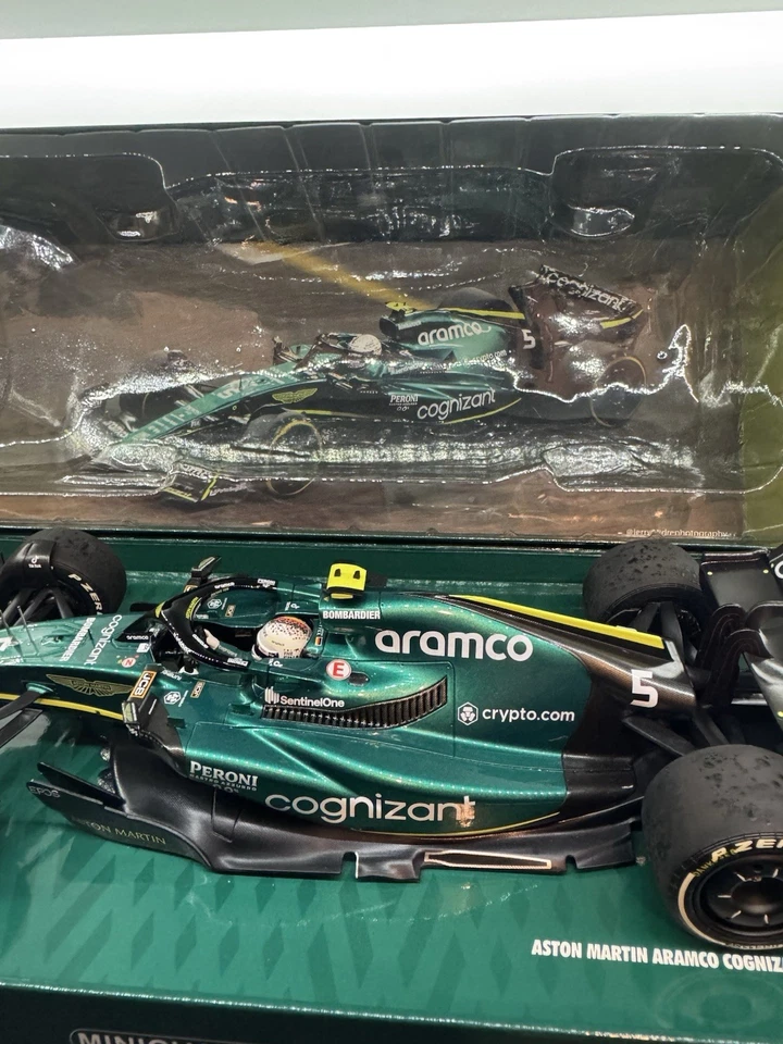 Sebastian Vettel 2022 Abu Dhabi Last Race 1:18 Minichamps CKModel Exclusive F1 - Image 3 of 4