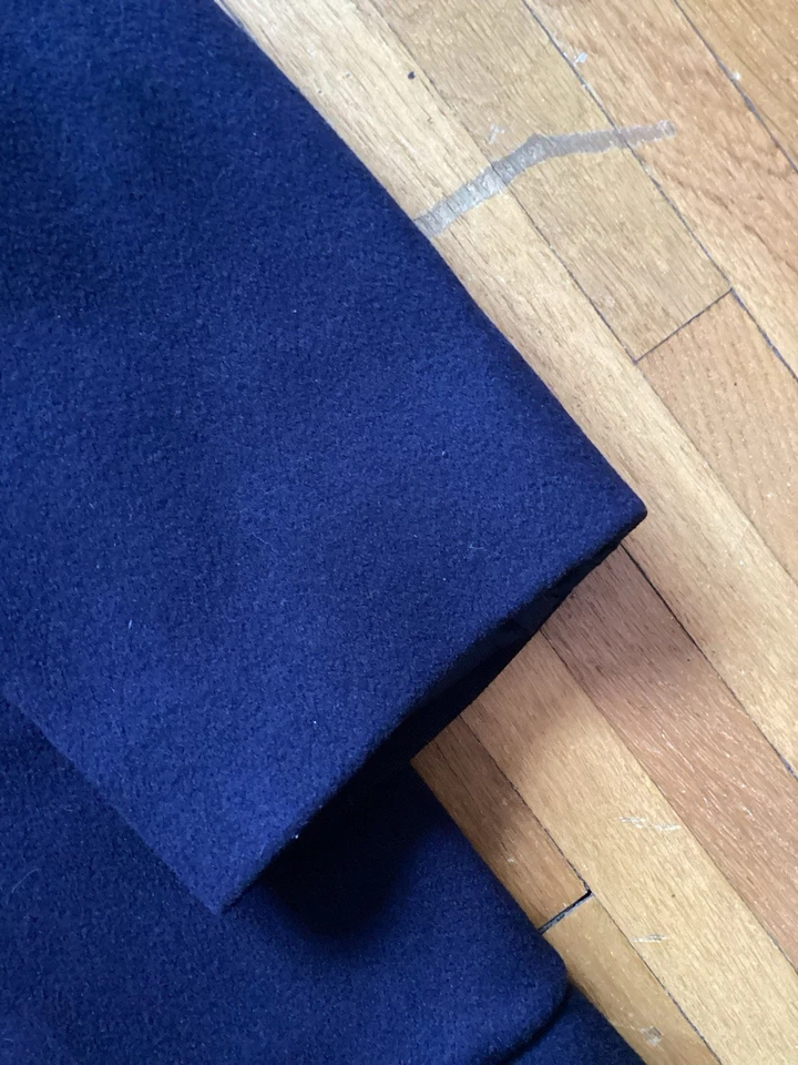 Vintage Perry Ellis 46R Solid Navy Blue Overcoat,Heavyweight Wool,Flaw Button - Image 3 of 4