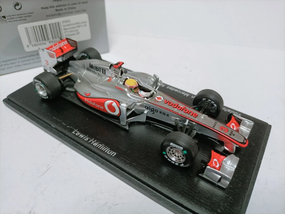 Spark 1:43 Mercedes McLaren Champion Racing Model Vodafone MP4-26 Winner 2011 - Image 4 of 4