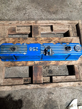 1981-1986 Jeep Wrangler 4.2l 258 V6 Valve Cover Genuine Oem