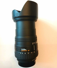28-200mm f/3.5-5.6 Aspherical IF Zoom Lens Manual Focus Canon EF + Hood