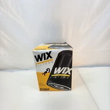 Engine Oil Filter Wix 51060 GMC Sierra 1500 Chevy Silverado 1500