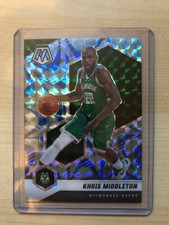 2020-21 Panini Mosaic Reactive Blue Prizm #105 Khris Middleton - Milwaukee Bucks
