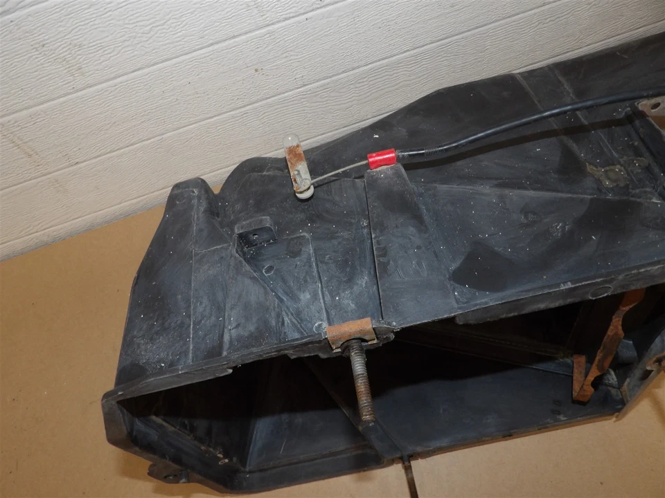 81-1987 CHEVY PICKUP TRUCK C/K 10 20 30 BLAZER HEATER BOX & CABLES -WITHOUT CORE - Image 3 of 4