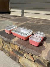 RARE PINK vintage PYREX 8 pc storage set