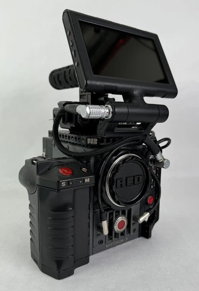 RED Scarlet-X Mysterium-X EF-Mount Cinema 5K Camera Kit - Image 3 of 4