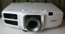Epson PowerLite Pro G6450WU Projector 4500 Lumen WUXGA 1920x1200 697 Lamp Hours