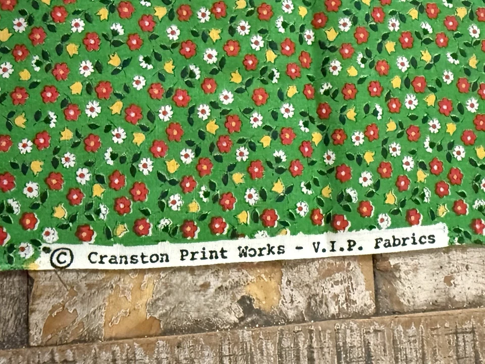 Cranston Green Calico Fabric Small Tiny Floral Vintage VIP Fabrics 33x26” - Image 3 of 4