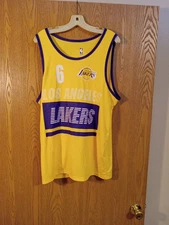 Lebron James #6 Los Angele Lakers UNK Gold Jersey Men's Large EUC