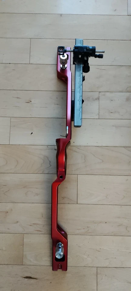 Tiro con arco: elevador ILF olímpico recurvo/arco barebo para mano izquierda PSE X-Factor 25" con mira K Foto 4 de 4