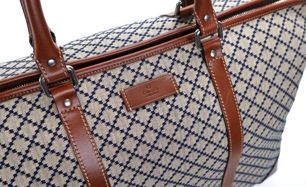 GUCCI　ディアマンテ ボストンバッグ﻿ Authentic GUCCI Diamante Canvas Leather Oversized Triangle Tote
