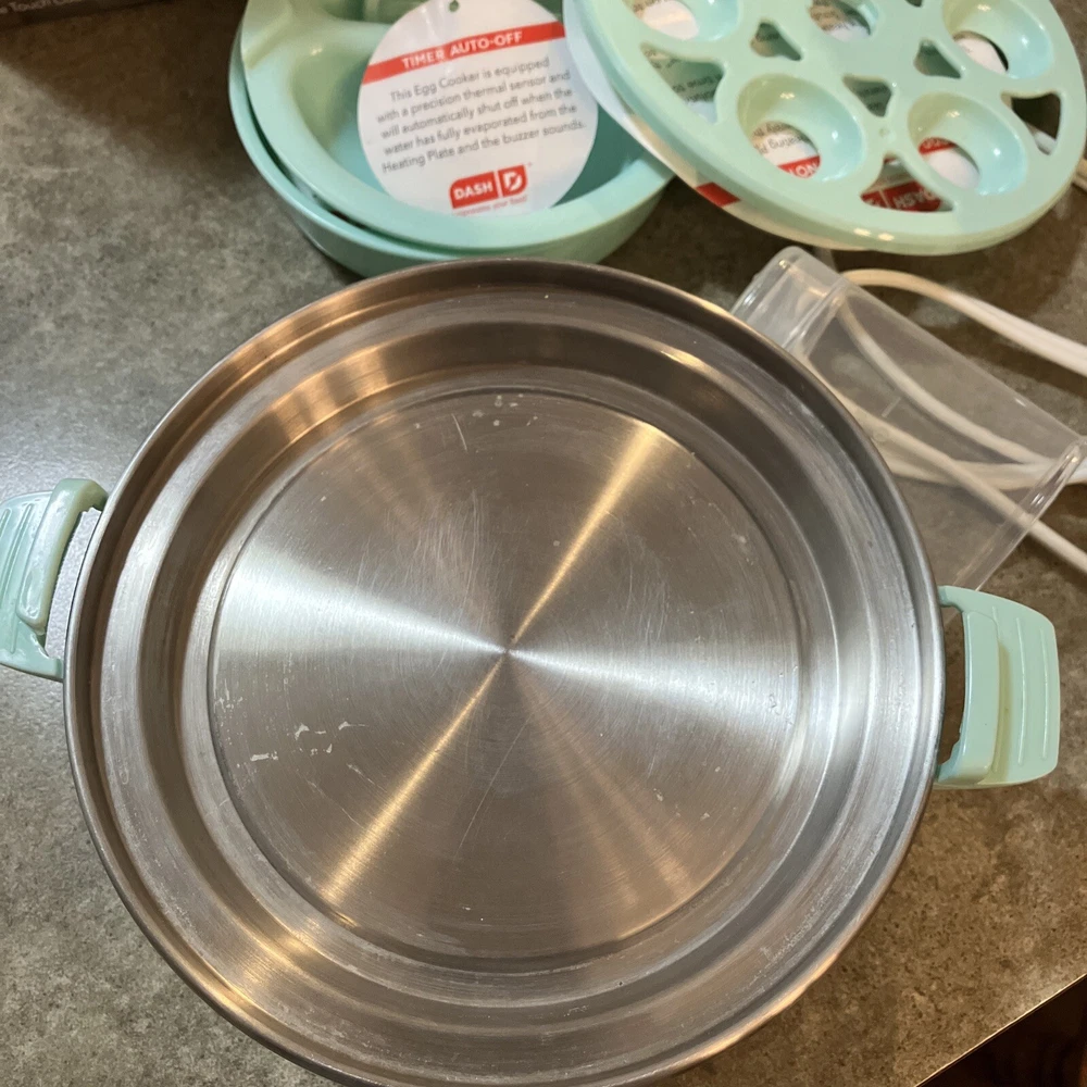 Dash Rapid Electric Egg Cooker with 6-Egg Capacity for Quick Meals