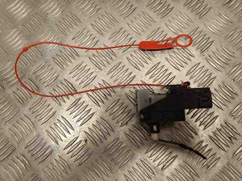 MERCEDES-BENZ E W211 Tankverschluss A2048200072 2.20 Diesel 2012 30515044