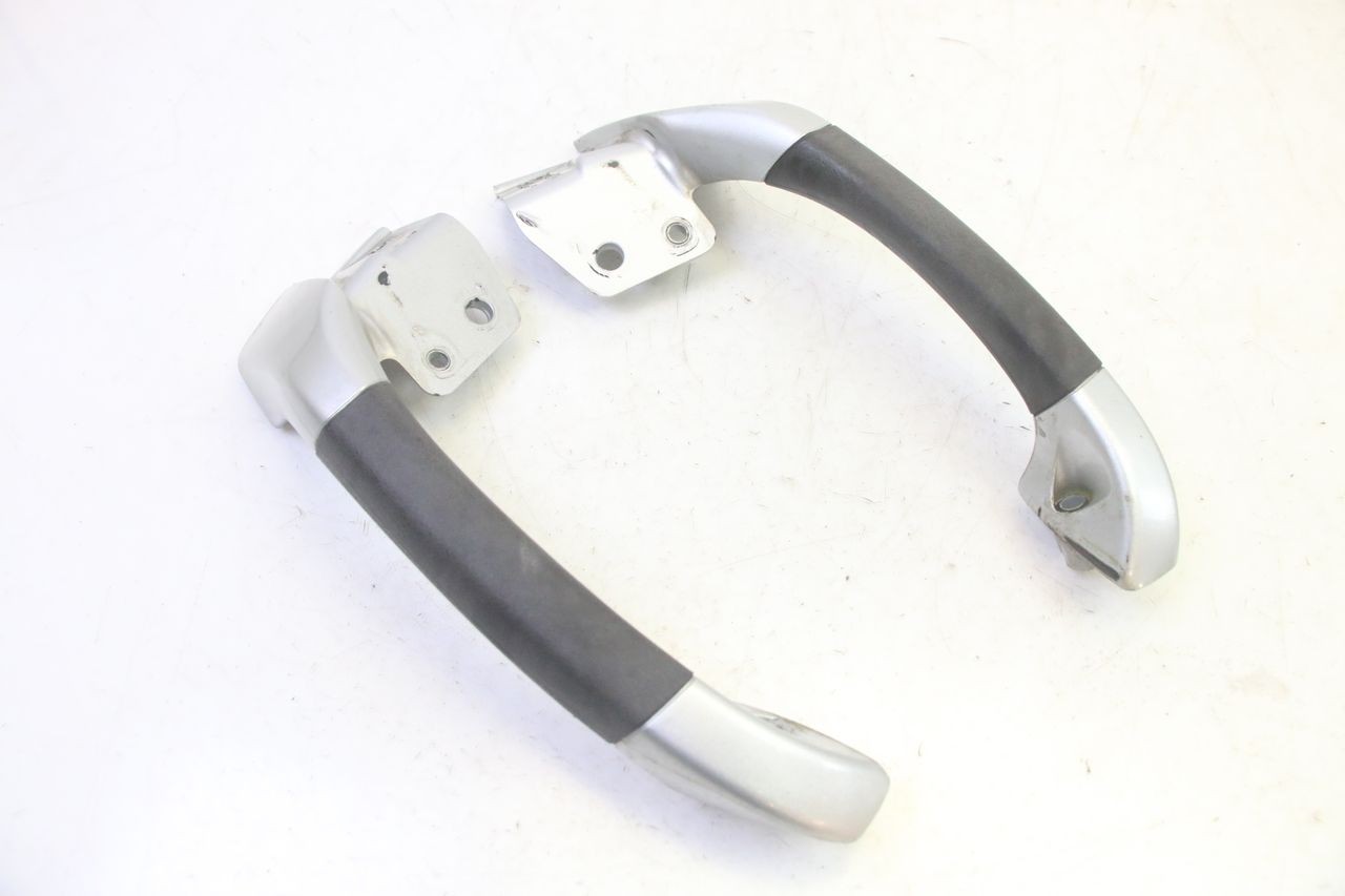 GRAB RAIL - PIAGGIO MP3 RL 250 (2007 - 2010)