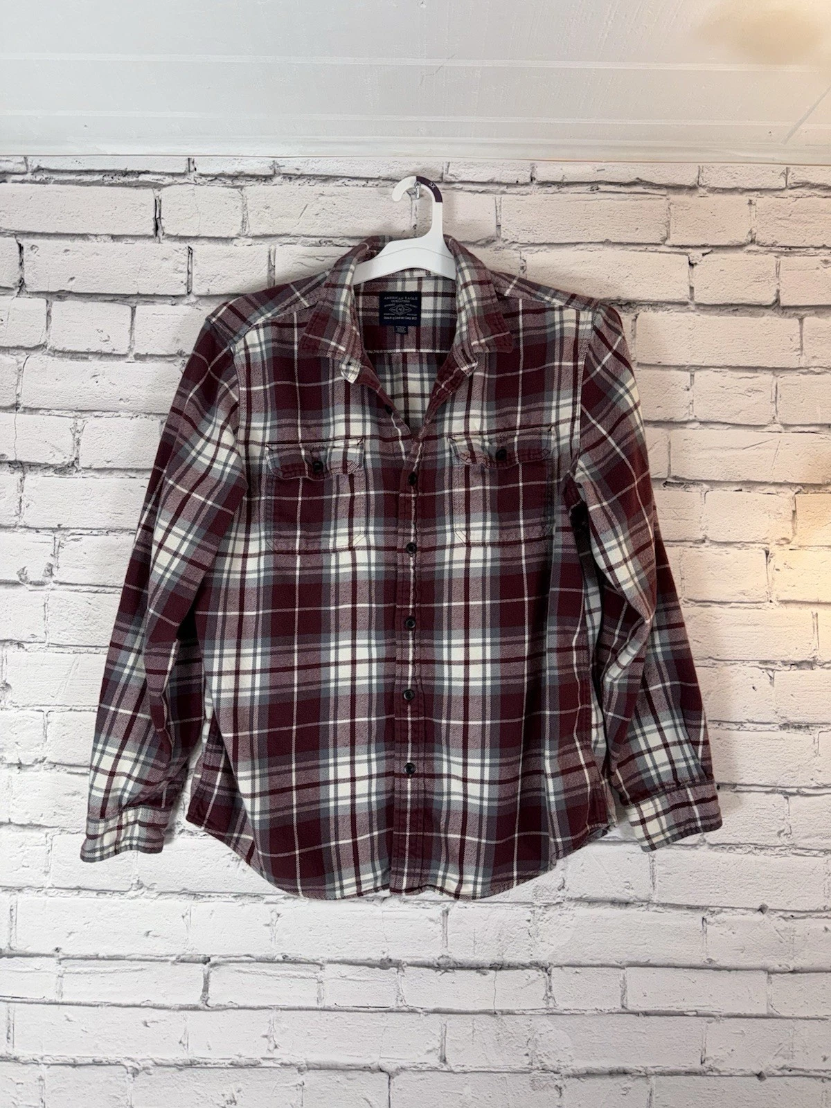 Men’s American Eagle Flannel Shirt Button Down Red & Gray Size XL Medium Weight
