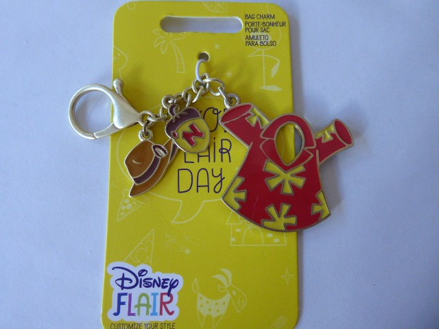 DISNEY PARKS Flair Chip & Dale Rescue Ranger Keychain Bag Charm New