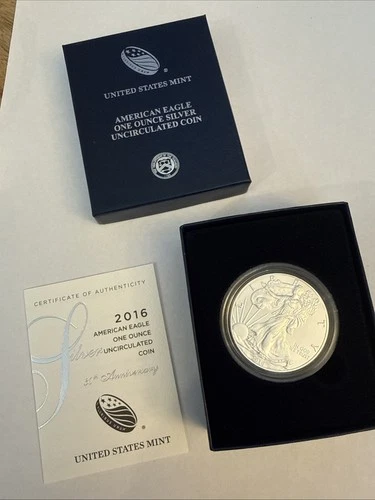 2016-W American Eagle Silver uncirculated Dollar in original Mint box with COA