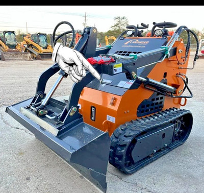 China Mini Skid Steer Hood Latch