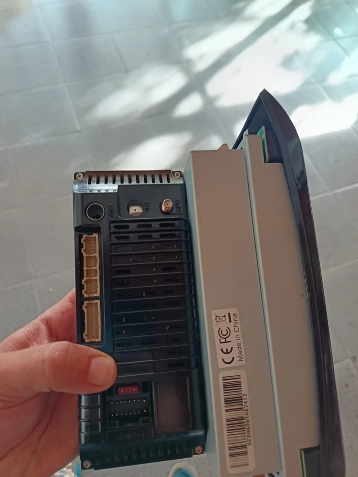 AUTORADIO ANDROID 14/15 Fiat PUNTO EVO 7°pollici navi, carplay 2gb RAM 64 ROM - Immagine 2 di 4