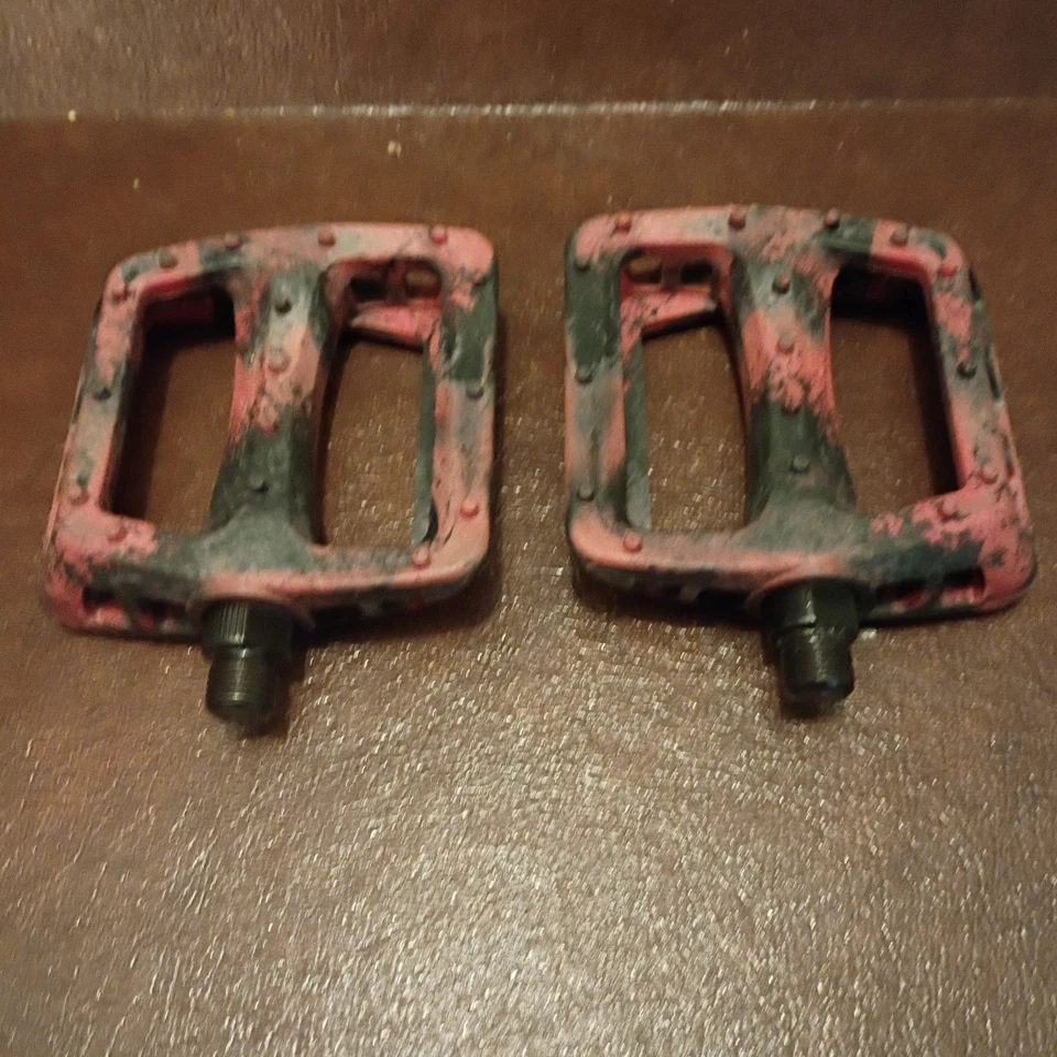 Odyssey Twisted Pro PC Negro Rojo Remolino Plataforma Pedales BMX MTB Bicicleta Auténtica Foto 2 de 4