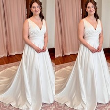 Plus Size Wedding Dresses V Neck Off Shoulder Sweep Train A Line Bridal Gowns
