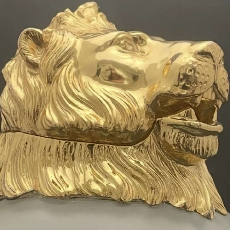 Jarra esmerilada Carole Stupell Hollywood Regency dorada cabeza de león Japón 40 oz Foto 2 de 4