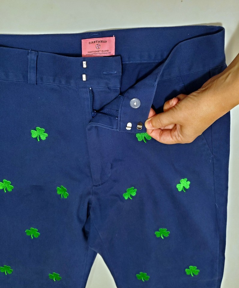 CASTAWAY Nantucket Island Clover Shamrock ☘️ Embroidered Capri Pants