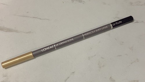 Loreal Le Grand Kohl Perfectly Soft Liner ~ Le Plum -  full size, purple (XL4