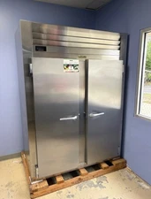 Traulsen AHT232WUT-FHS , Two Stainless Solid Door Reach In Refrigerator 51 Cu Ft