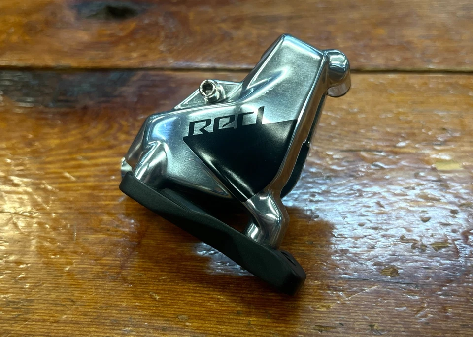 SRAM RED eTap AXS HRD Scheibenbremssattel - Flat Mount, Polar Grey, D1 - Bild 3 von 4