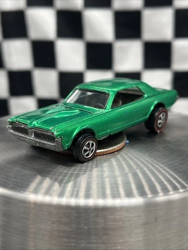 1968 Hot Wheels Redline Custom Cougar US Green Dark Interior Sweet 16 Near Mint
