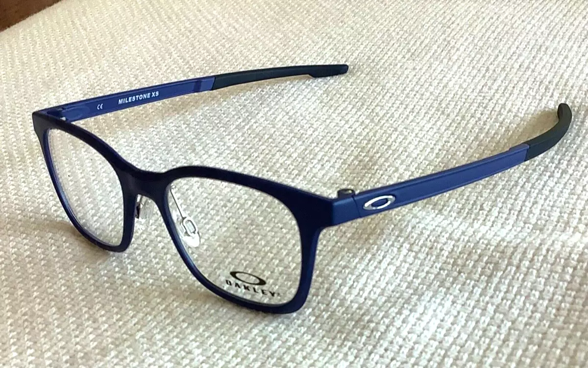 Oakley milestone cheap xs