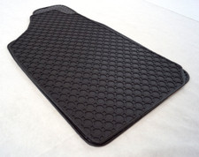 $$$ Gummimatten passend für Opel Frontera KURZ ab 1992 + Gummi Matten + SCHWARZ