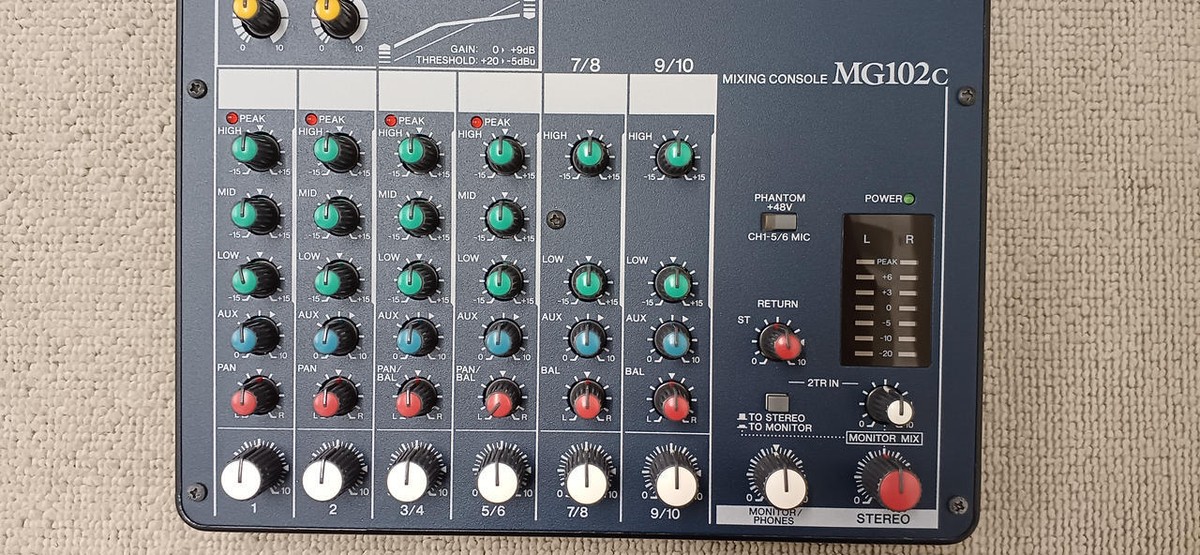 Yamaha MG102C Stereo Mixer Console - Excellent Working Condition