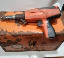 Ramset Red Head Nail Gun D60 w/ Metal Case ITW Industrial Powder Actuated Nailer