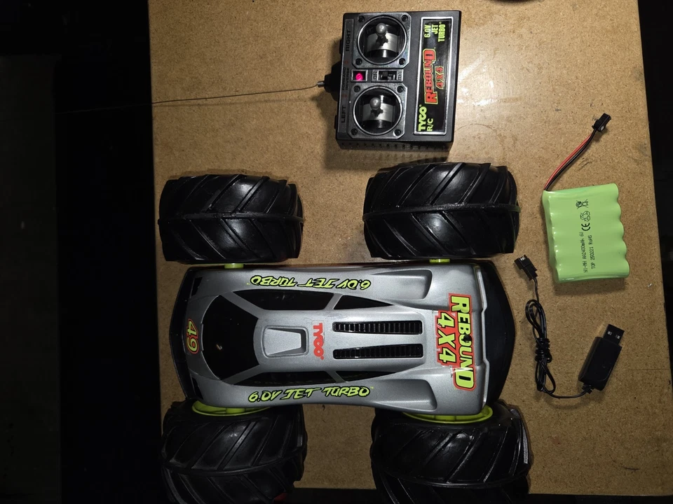 Tyco Rebound 4X4 - FULLY Restored + BATTERY UPGRADE!! Xmas Is a Comin'! Body A++ - Image 4 of 4