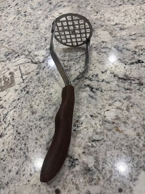 Vintage Cutco No.14 Potato Masher Stainless Steel Brown Swirl Handle 10.25'' USA