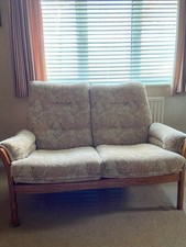 Ercol 2 seater settee- near perfect condition