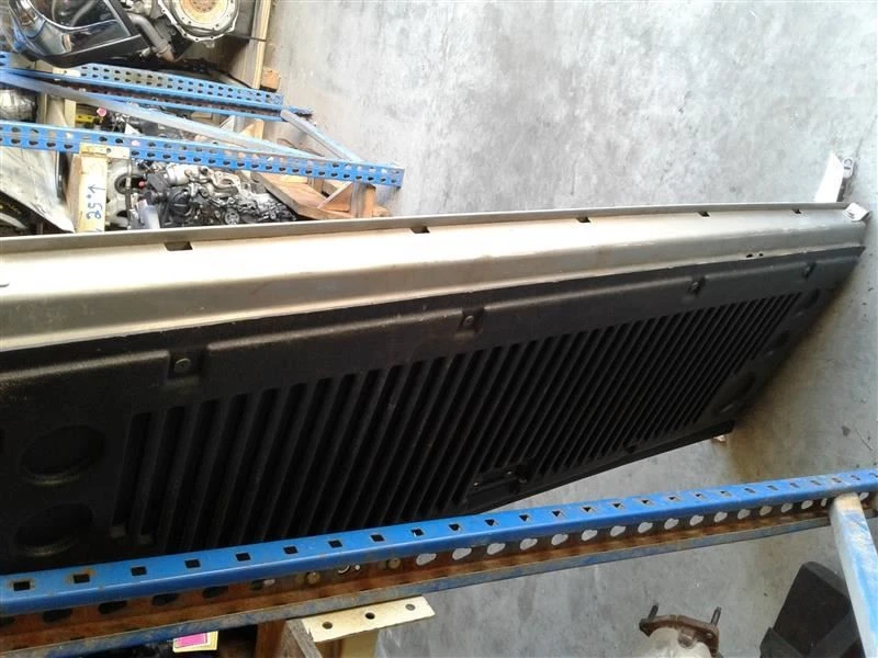 (LOCAL PICKUP ONLY) Trunk/Hatch/Tailgate Classic Style Fits 99-07 SIERRA 1500 PI Foto 4 de 4