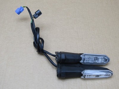 Kawasaki Z900 FBFBN Performance 2023 4,157 miles rear indicators pair (15452)