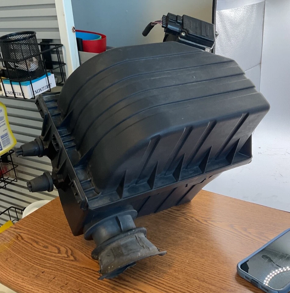 2002-2005 Ford Explorer Mountaineer 4.0 Air Filter Cleaner Housing Box MAF - Imagem 4 de 4