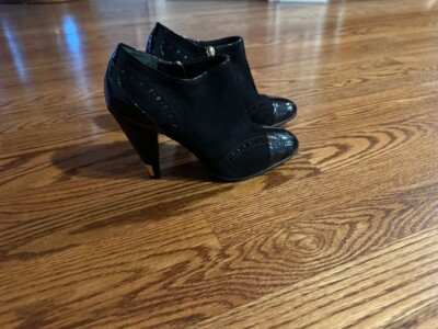 LOUIS VUITTON WOMEN SUEDE AND PATENT LEATHER BOOTIES - SIZE 37 - US 7
