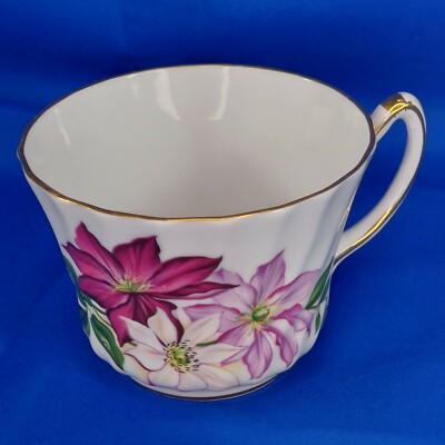 Royal Kendall Tea Cup Floral Clematis Gold Edge Fine Bone China Made In England