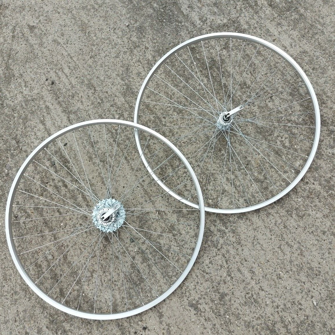 700c wheelset hotsell 7 speed