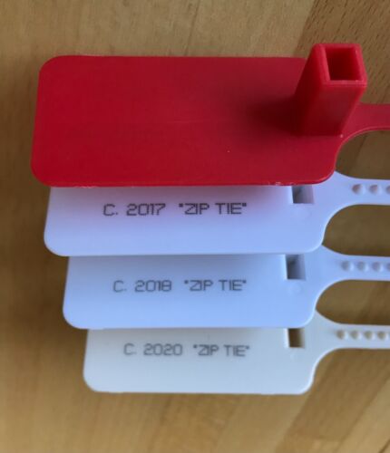 FAST SHIPPING "The Ten" ZIP TIE TAG White Cream Red Replacement x Off!-White - Afbeelding 1 van 58