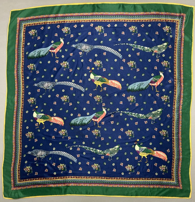 Beautiful Vintage ''CODELLO'' Scarf