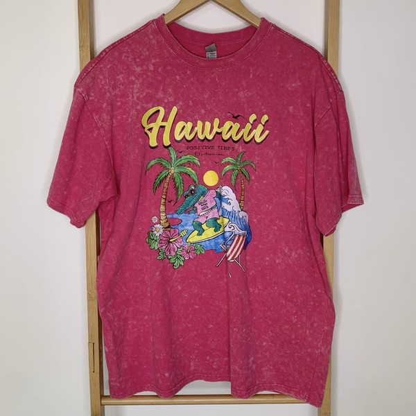 Pink Oversized T-Shirt Size XL Acid Washed Hawaii Crocodile Aligator Tropical