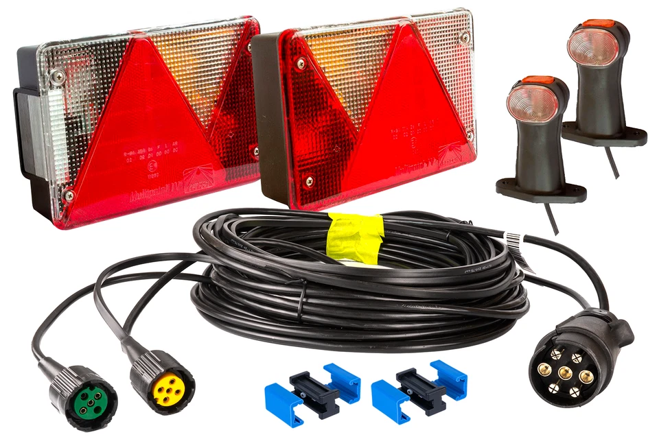 Kit feu remorque : 2x Aspöck Multipoint IV, 2x feux gabarit Superpoint II (versi