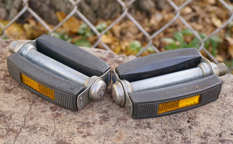 Pedais de bloco vintage Superbe 3 velocidades cruzador helicóptero Grifter Raleigh Union década de 1970 - Imagem 4 de 4