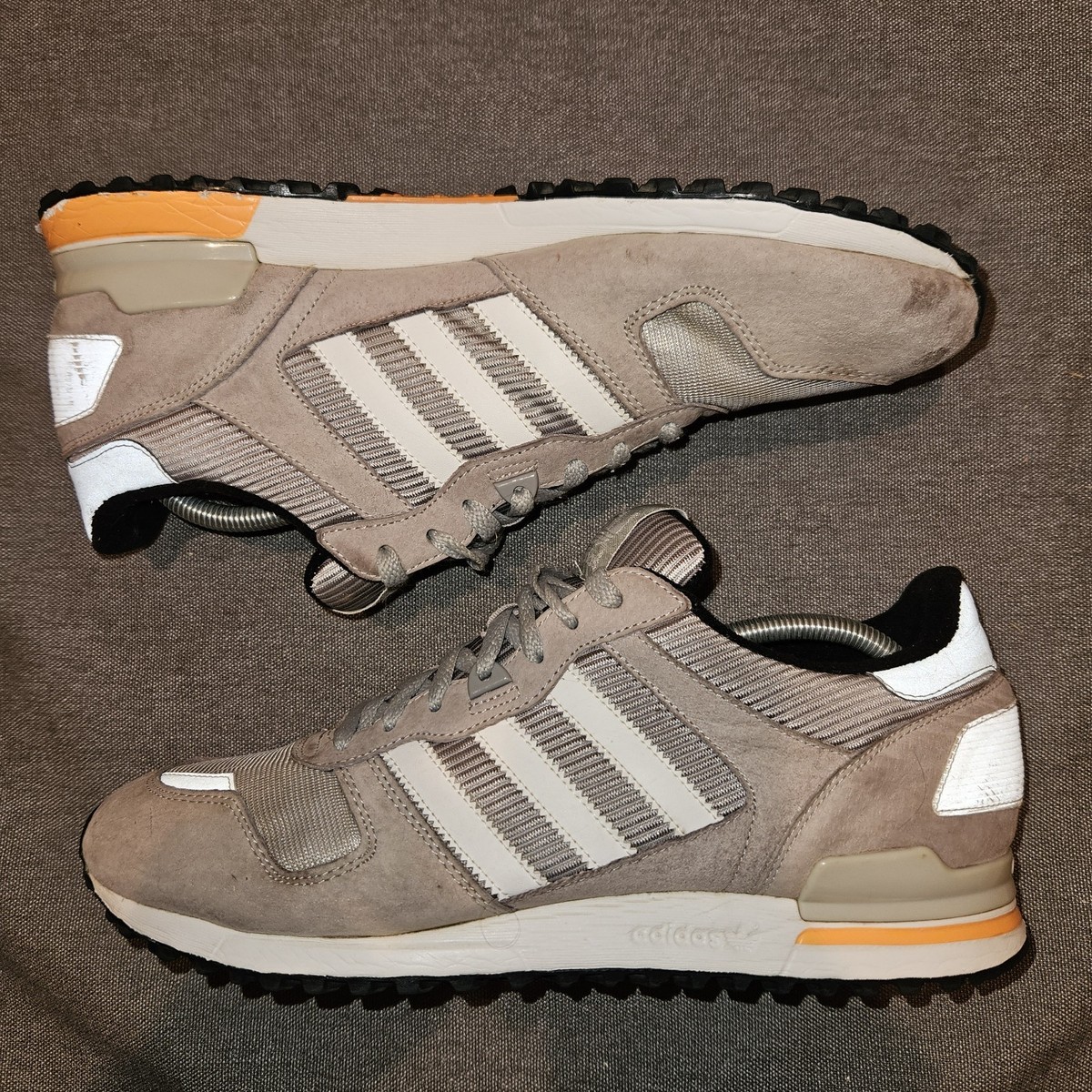 adidas ZX 700 Men\'s Runner Retro Grey & White Sneakers Adidas ZX 700 HD Grey for sale | eBay main image 4